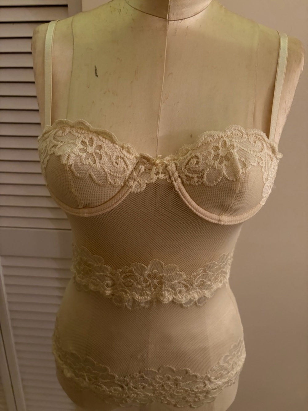 RARE Small Rampage Cream Lace Slip